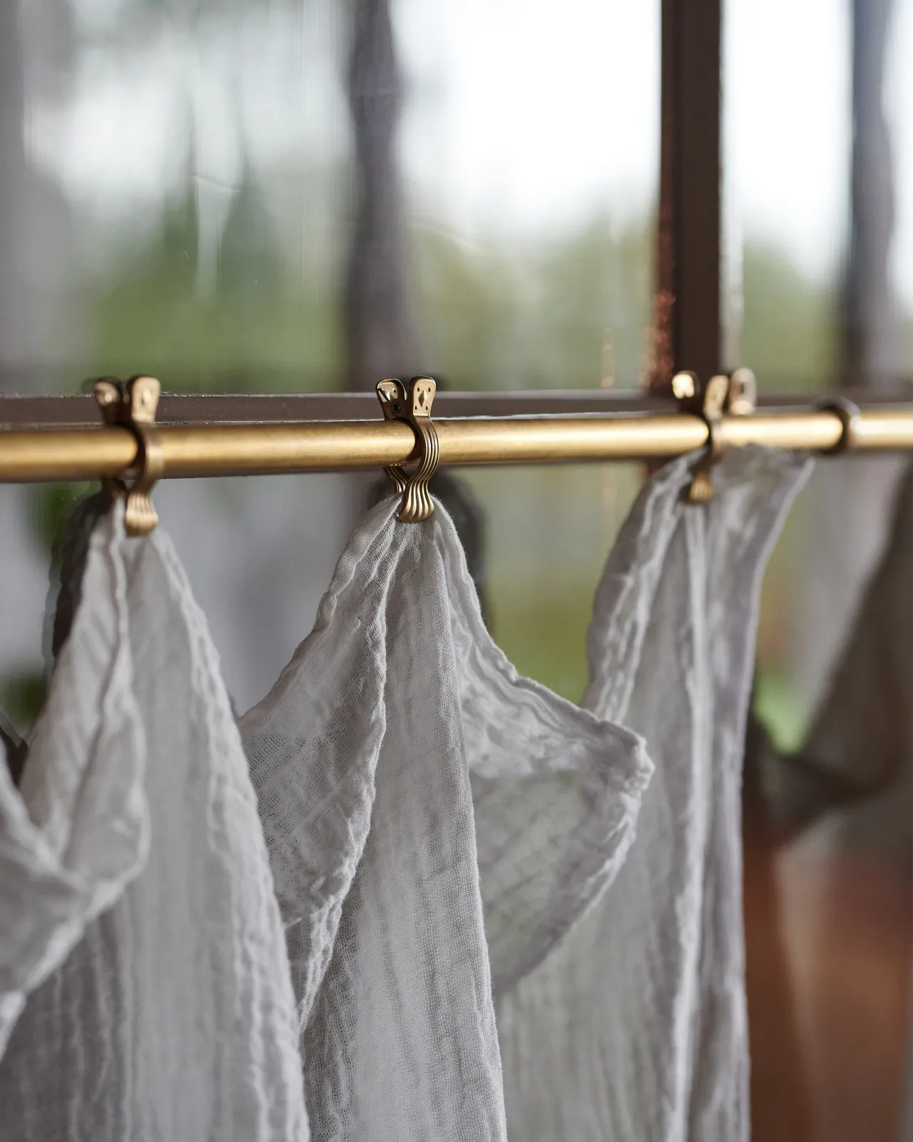deVOL Aged Brass Café Curtain Rails | deVOL Kitchens